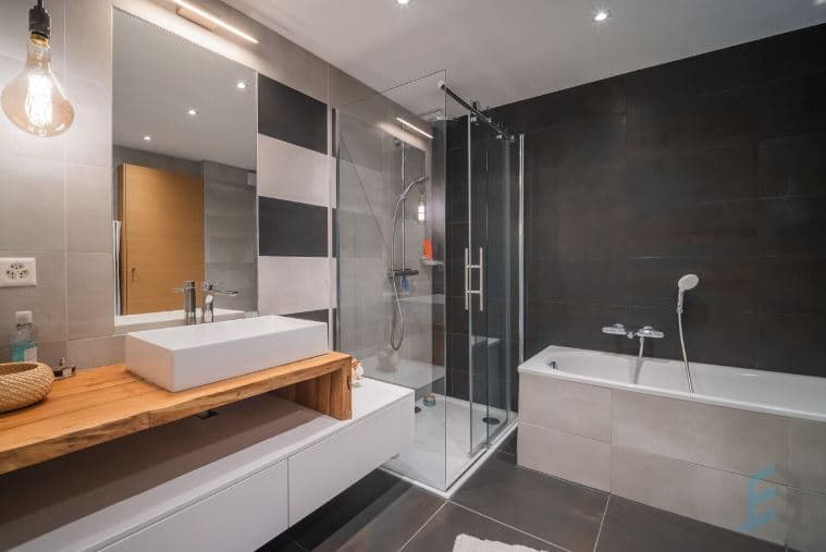 2153 – Maison  5,5 pièces – 1075000CHF – 184m²