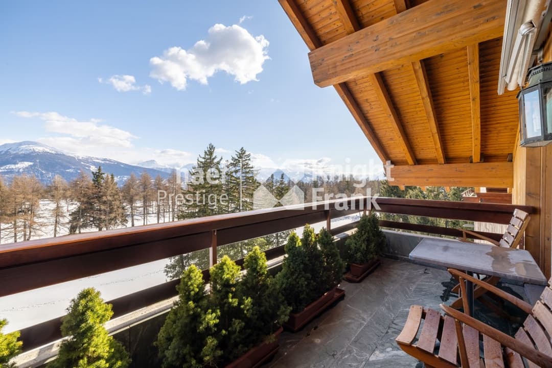 2170 – Appartement 5.5 pièces – 4950000CHF – 247m²