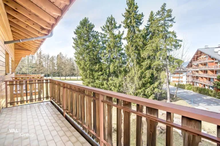 2219 – Appartement – 4.5pièces – 2240000CHF – 120 m²