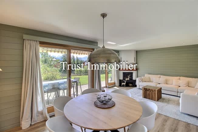 1814 – Appartement 4.5 pièces – 3800 CHF – 120 m²