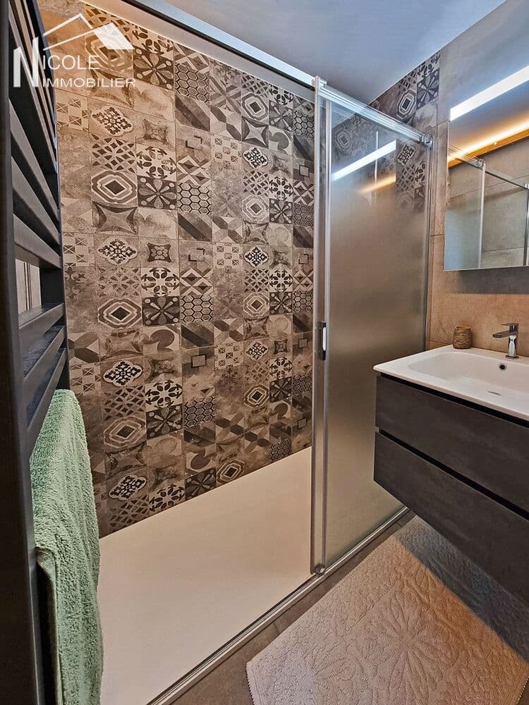 2172 – Appartement 3.5 pièces –  985000 CHF – 96 m²