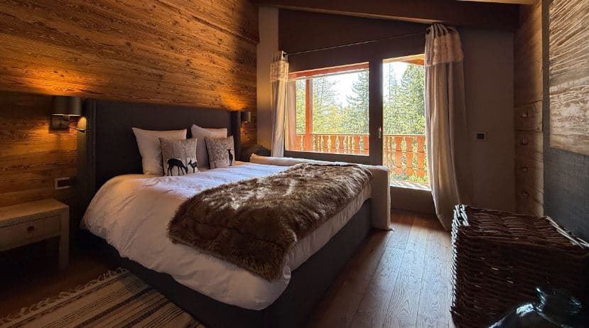 1836 – Appartement 4.5 pièces – 15000CHF – 150m²