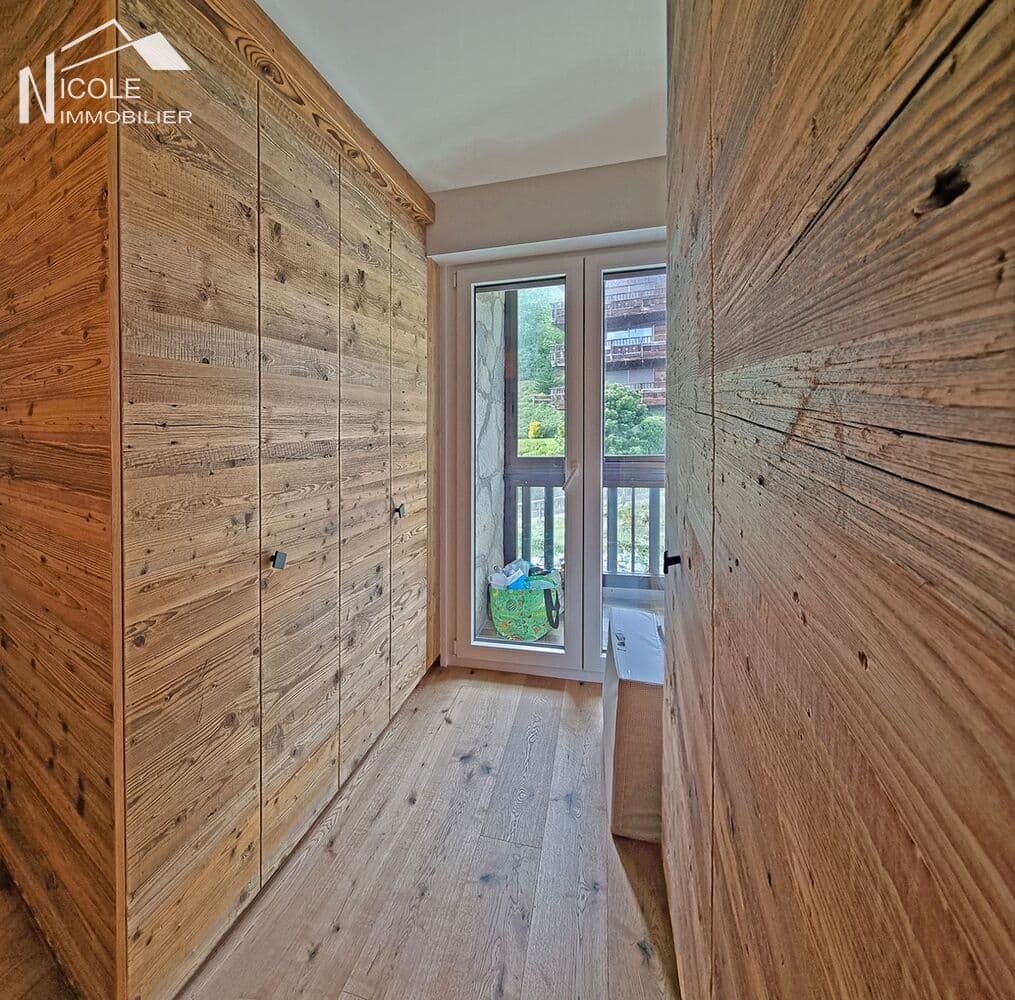 2172 – Appartement 3.5 pièces –  985000 CHF – 96 m²