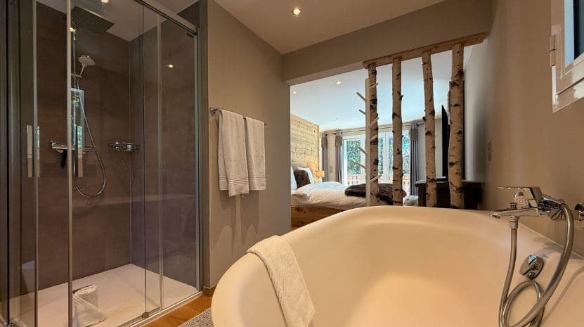 1838 – Maison 7 pièces – 22000CHF – 320m²