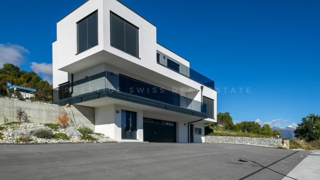 2143 – Maison 5 pièces – 2100000 CHF – 328 m²