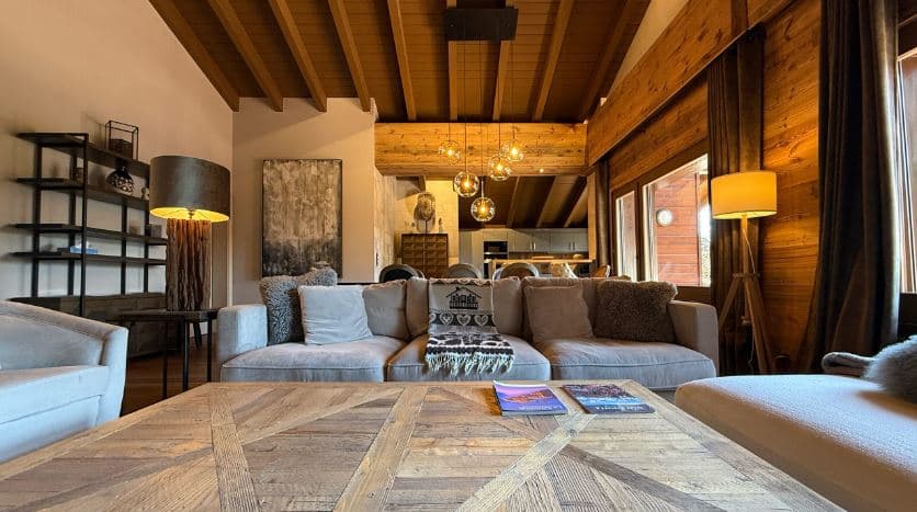 1836 – Appartement 4.5 pièces – 15000CHF – 150m²