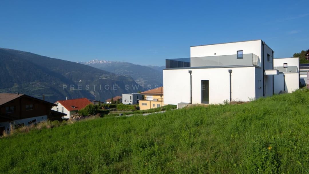 2143 – Maison 5 pièces – 2100000 CHF – 328 m²