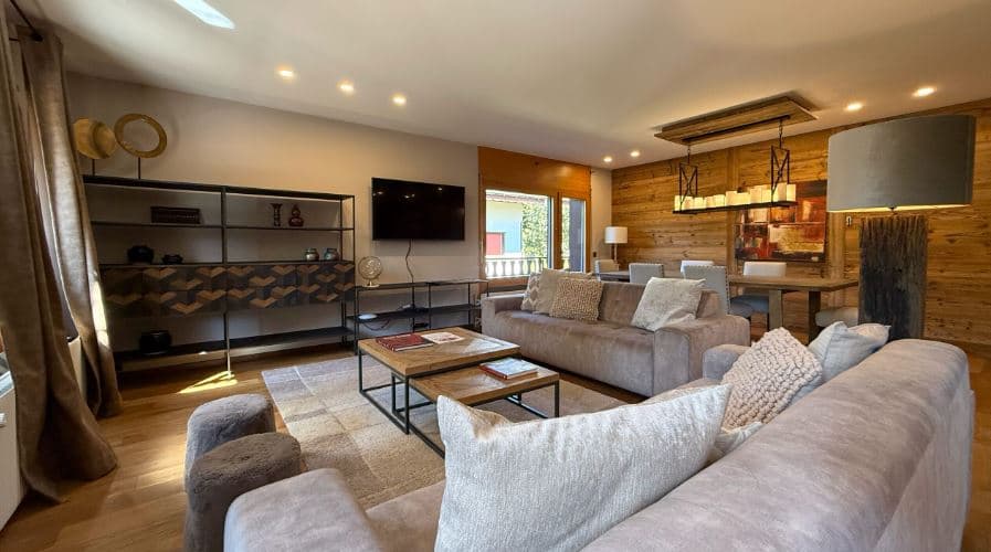 1835 – Appartement 4.5 pièces – 10000CHF – 130m²