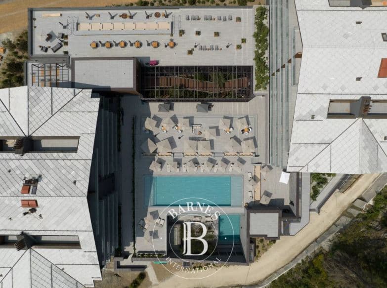 2215 – Appartement 4 pièces – 7400000 CHF – 218m²