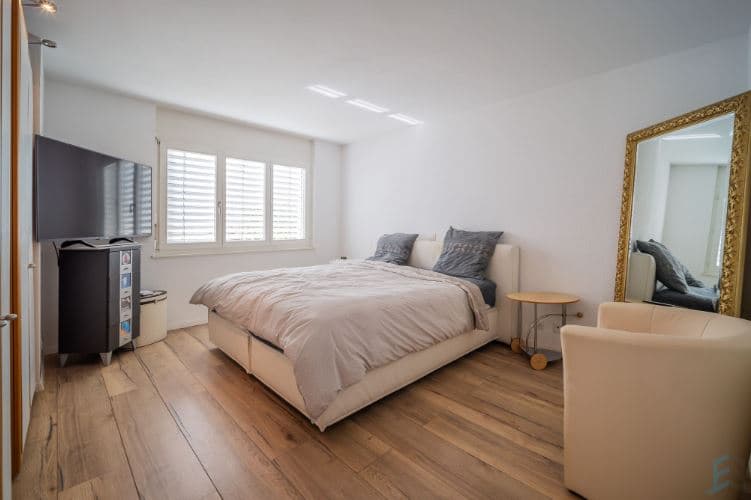 2153 – Maison  5,5 pièces – 1075000CHF – 184m²