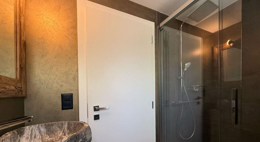 1838 – Maison 7 pièces – 22000CHF – 320m²