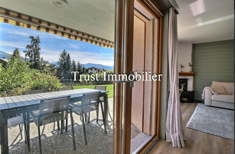 2192 -Appartement 4.5 pièces – 1560000 CHF – 120 m²