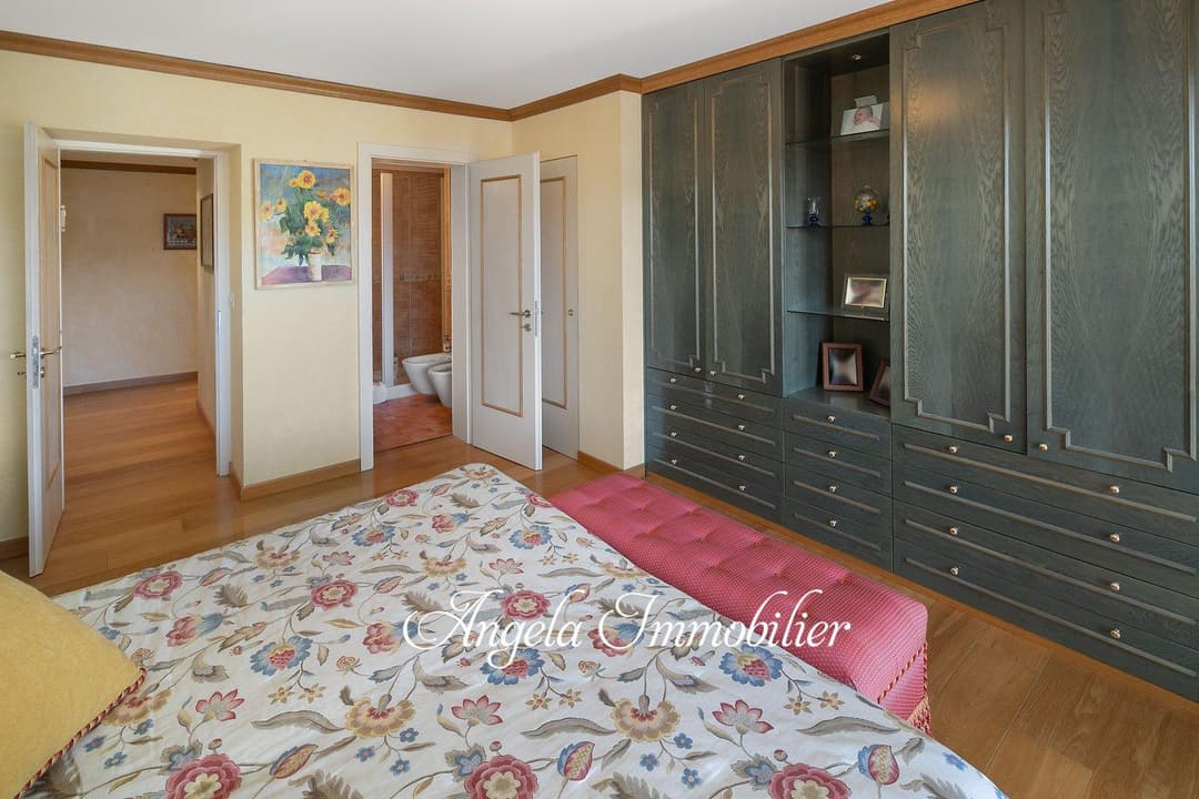 1771 – Appartement 7.5 pièces – 228 m²