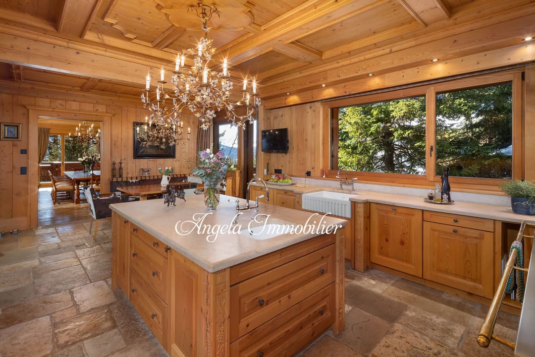 2211 – Maison – 1110m²