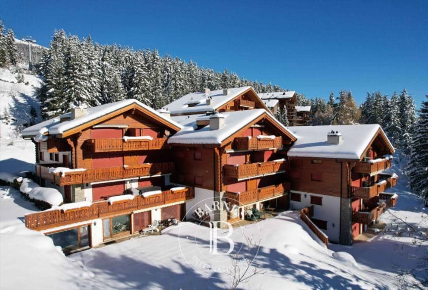 2204 – Appartement 6 pièces – 4950000 CHF – 435m²