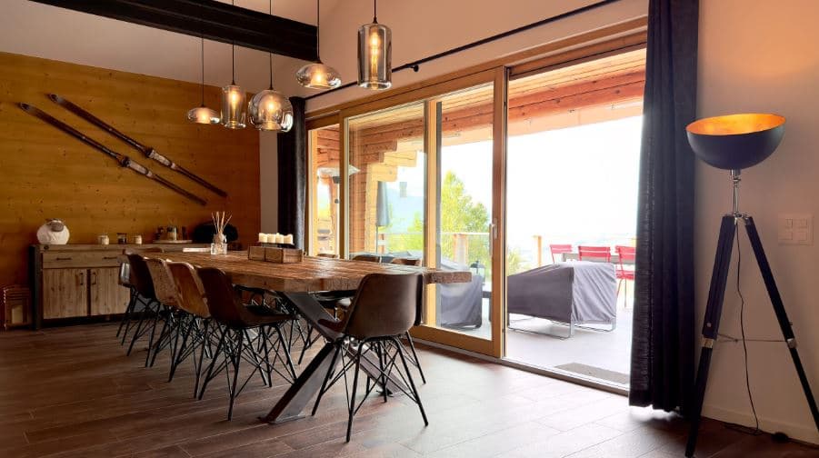 1855 – Chalet 7 pièces –  24000CHF – 300m²