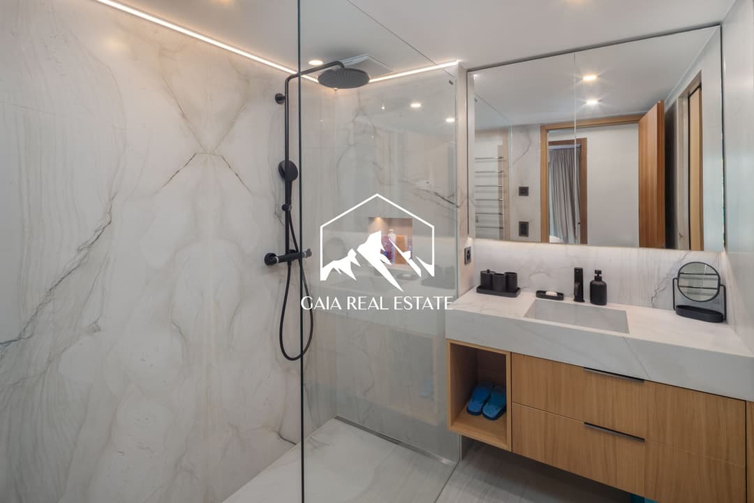2237 – Appartement 3 pièces – 3900000CHF – 111m²