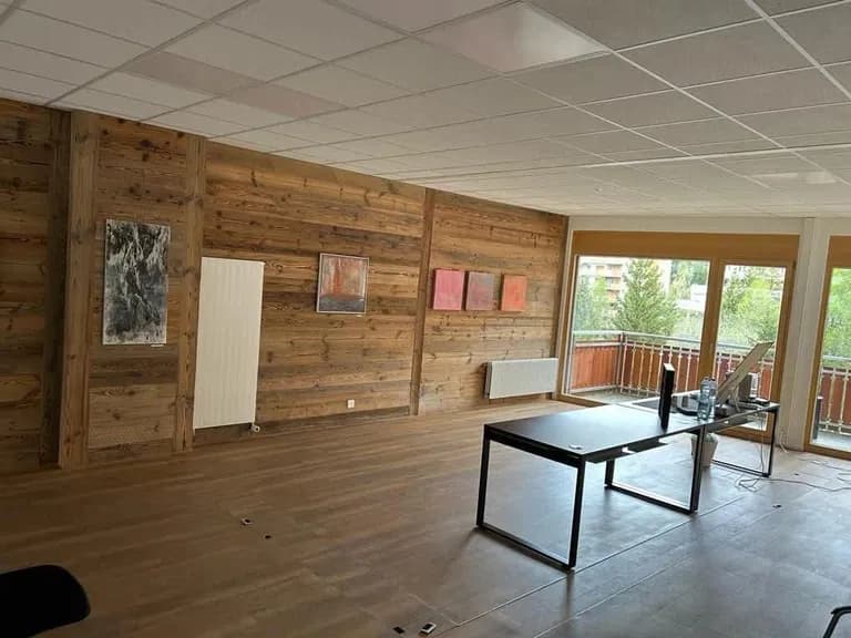 1874 – Commerce – 3280 CHF – 175m²