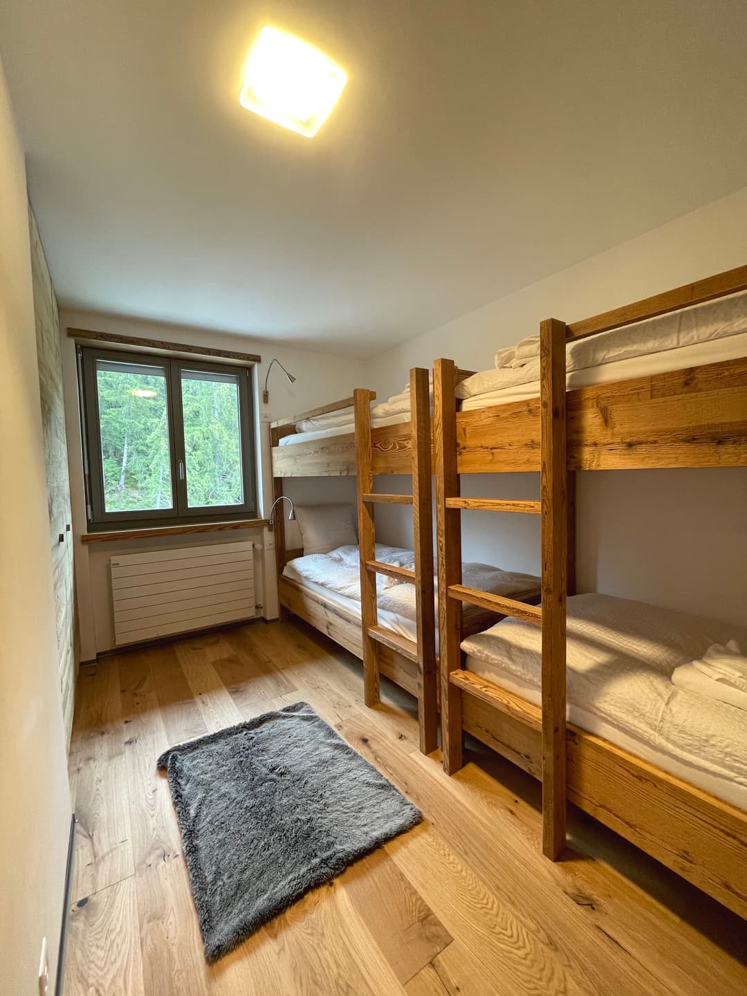 1929 – Appartement 4.5 pièces –  2898CHF – 122m²