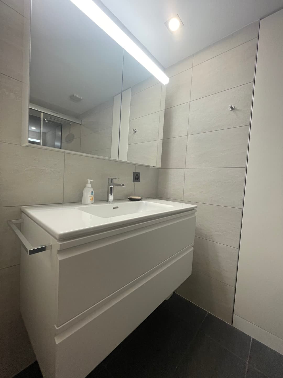 1929 – Appartement 4.5 pièces –  2898CHF – 122m²