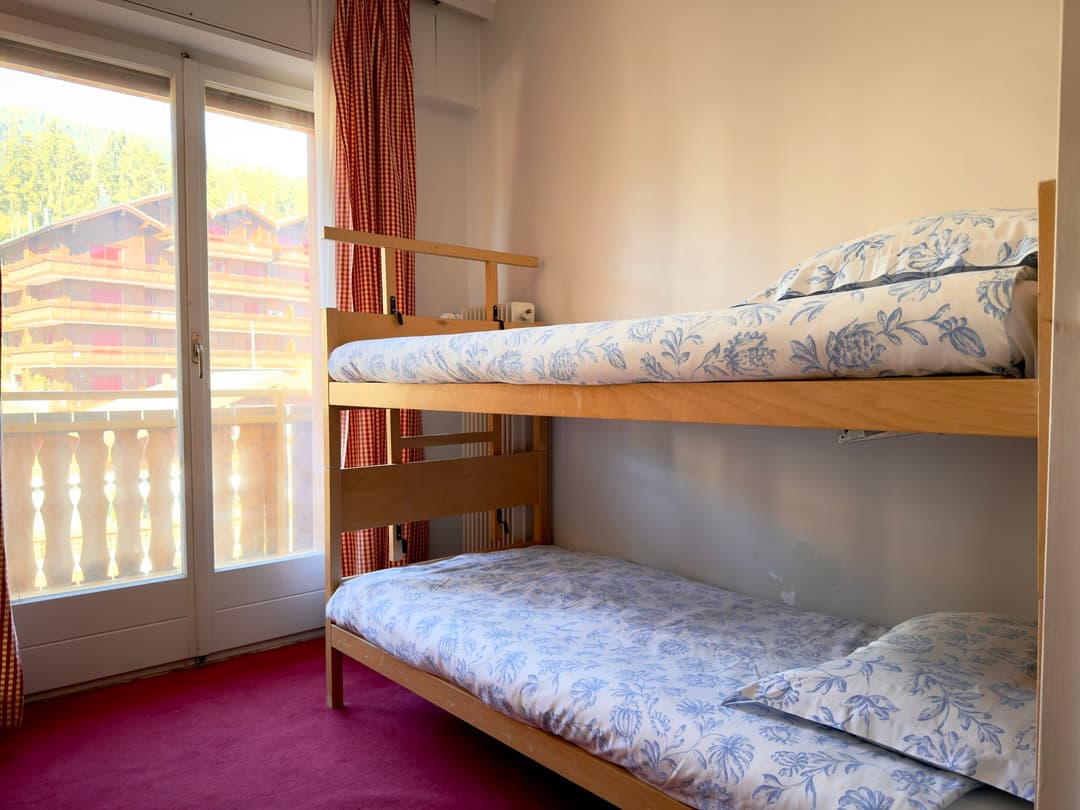 1902 – Appartement 5 pièces –  2450CHF