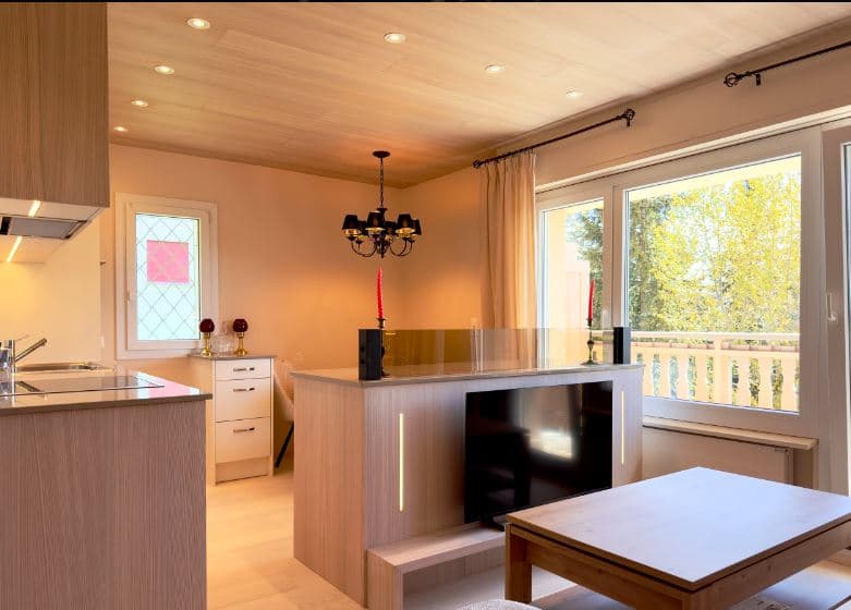 1896 – Appartement – 2.5pièces –  2000CHF