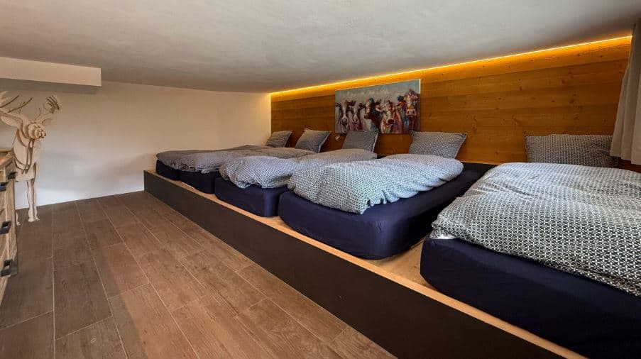 1855 – Chalet 7 pièces –  24000CHF – 300m²