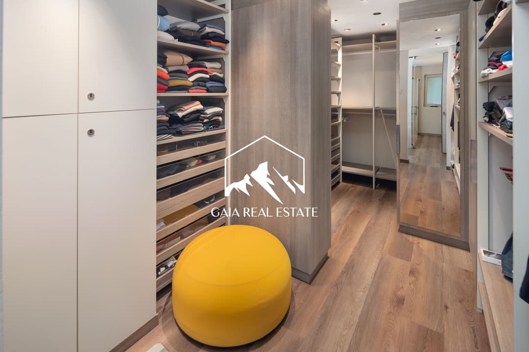 2235 – Appartement 6.5 pièces – 8000000 CHF – 280 m²