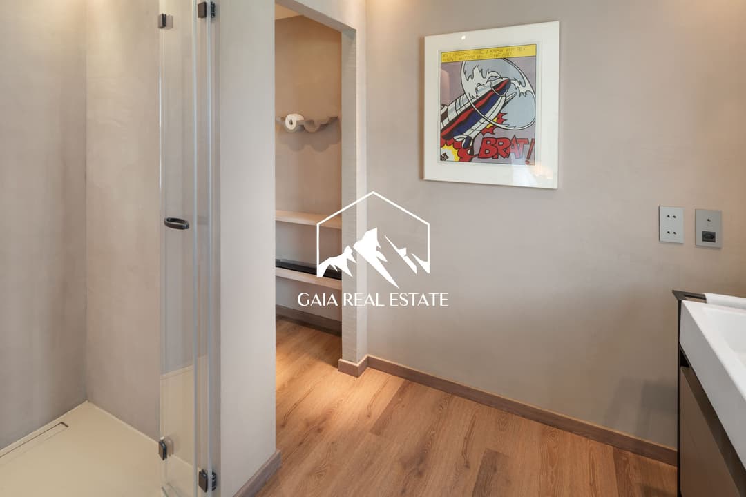 2235 – Appartement 6.5 pièces – 8000000 CHF – 280 m²