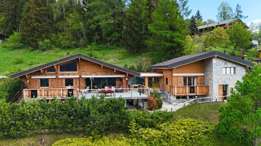 1855 – Chalet 7 pièces –  24000CHF – 300m²