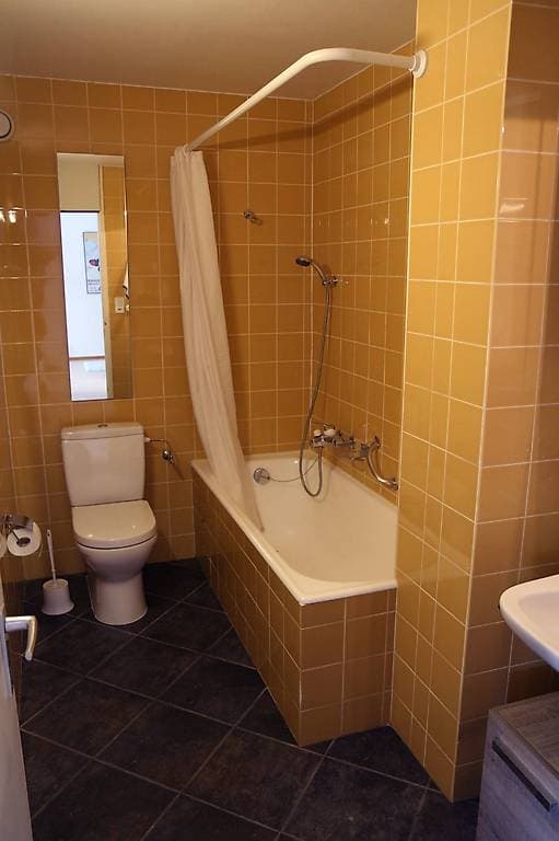 1893 – Appartement -2.5pièces – 1390CHF – 48 m²