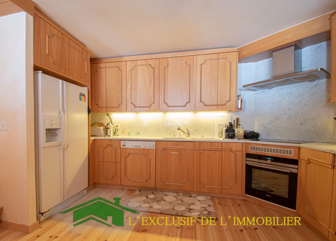 2306 – Appartement 5.5 pièces – 382.58m²