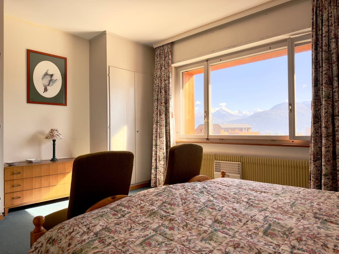 1902 – Appartement 5 pièces –  2450CHF