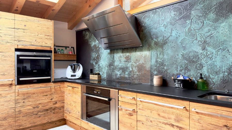 1855 – Chalet 7 pièces –  24000CHF – 300m²