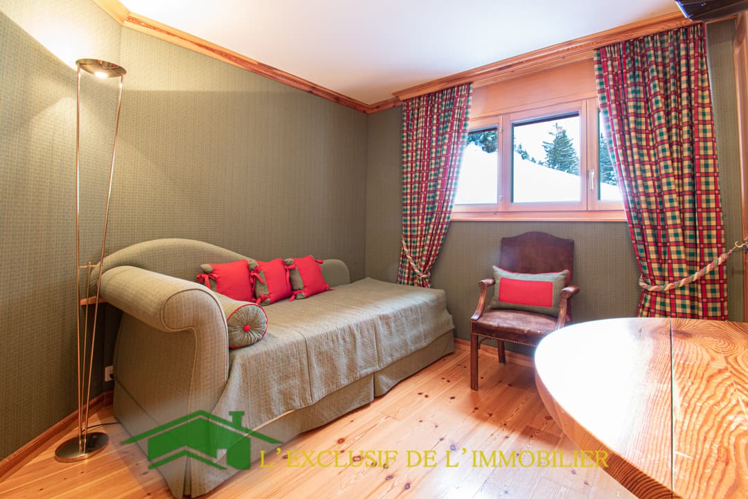 2306 – Appartement 5.5 pièces – 382.58m²