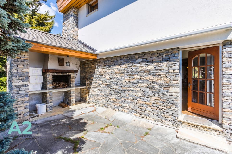 2325 – Maison – 6.5pièces – 270m²