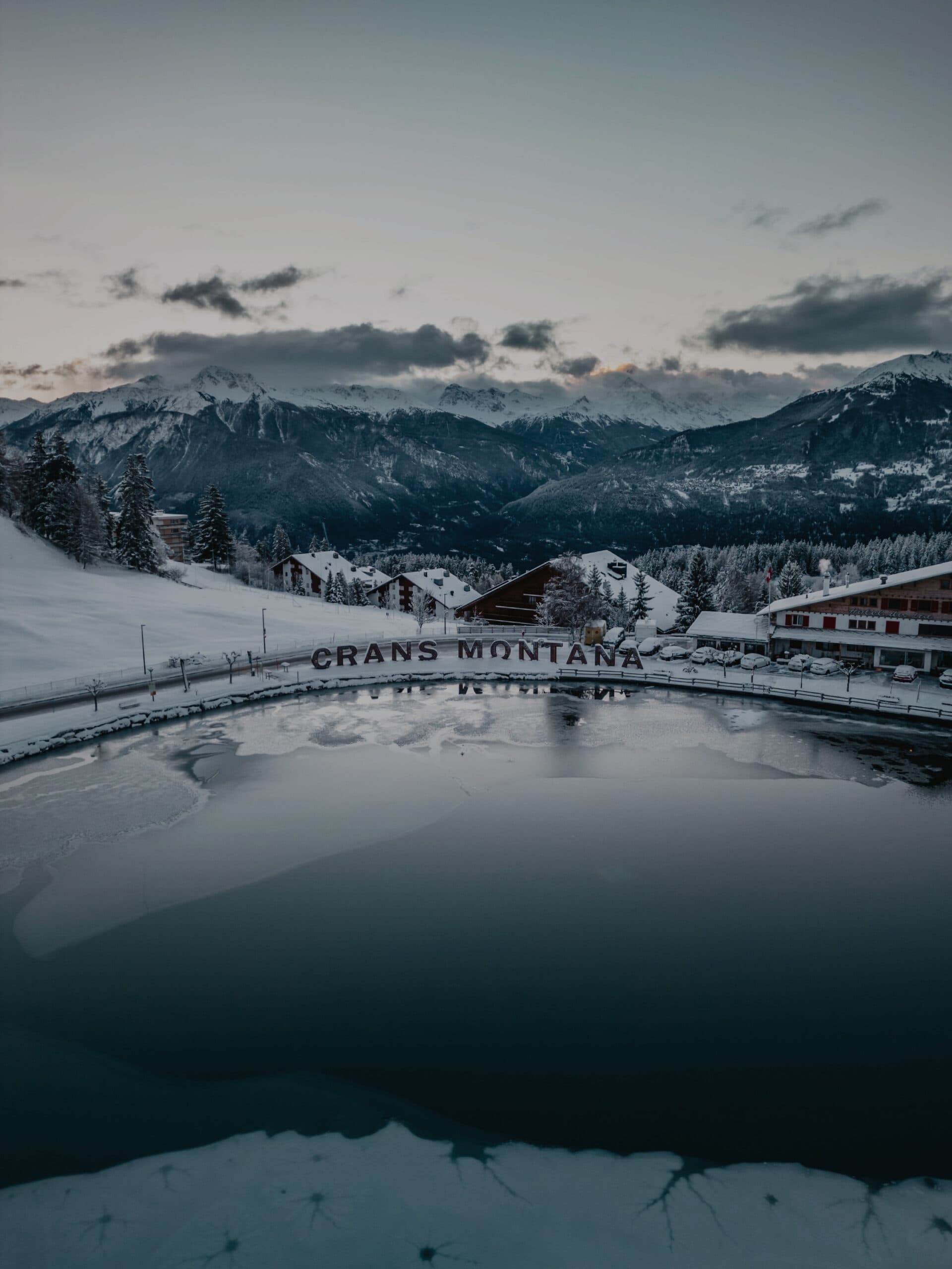 Publiez votre annonce en direct et en exclusivité sur <a href="/">crans.ch</a> et vendez ou louez rapidement votre bien à Crans-Montana