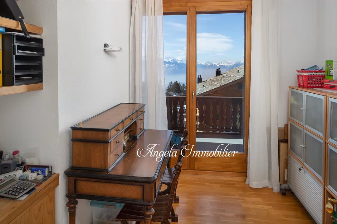 2165 – Appartement 5.5 pièces – 2690000 CHF – 260 m²