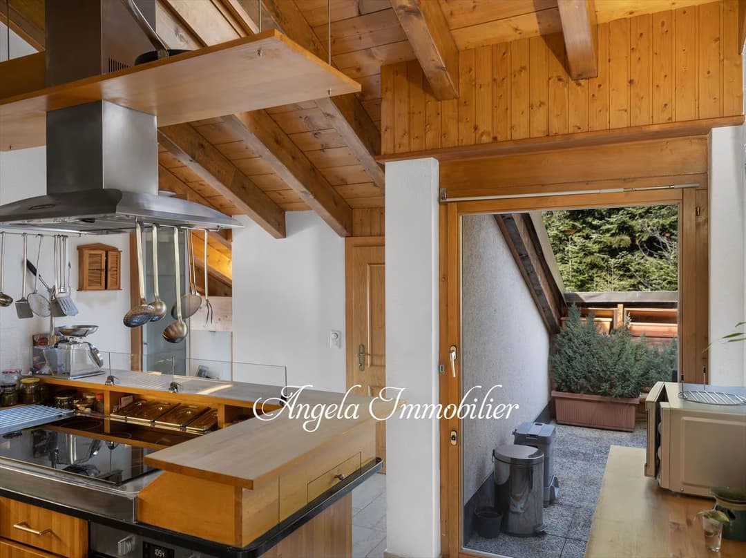 2165 – Appartement 5.5 pièces – 2690000 CHF – 260 m²