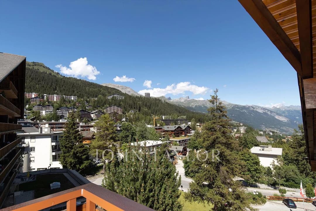 922 – Appartement 4.5 pièces – CHF – 100 m²
