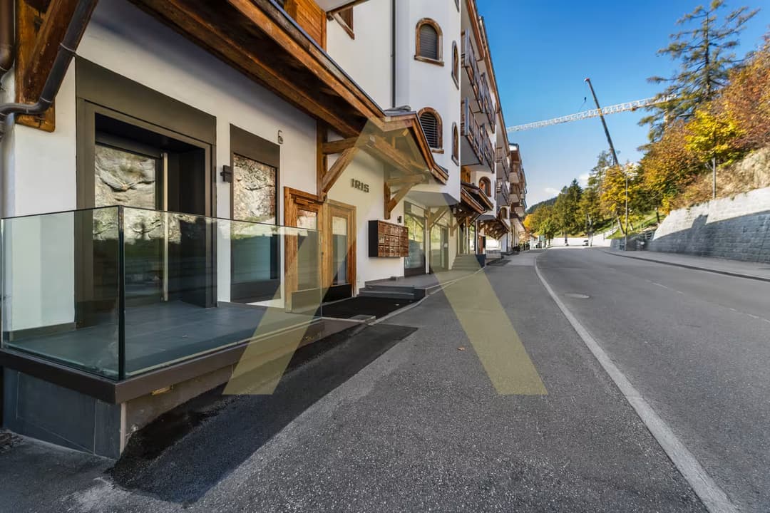 1530 – Commerce –  422000CHF – 67m²