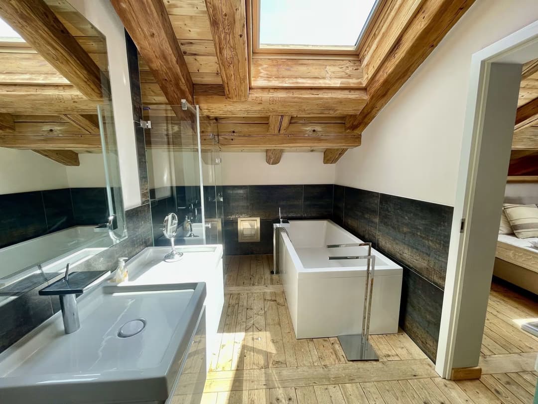 1526 – Appartement – 5.5pièces –  200 m²