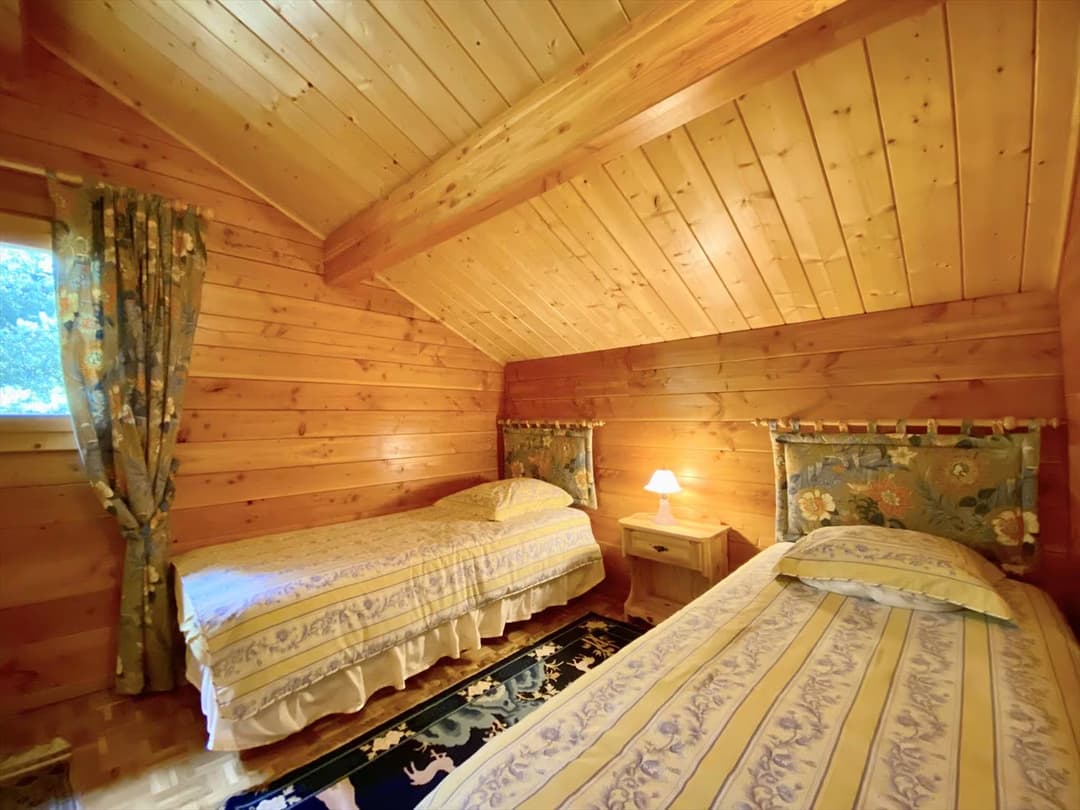 1525 – Maison  – 15 pièces – 796m²