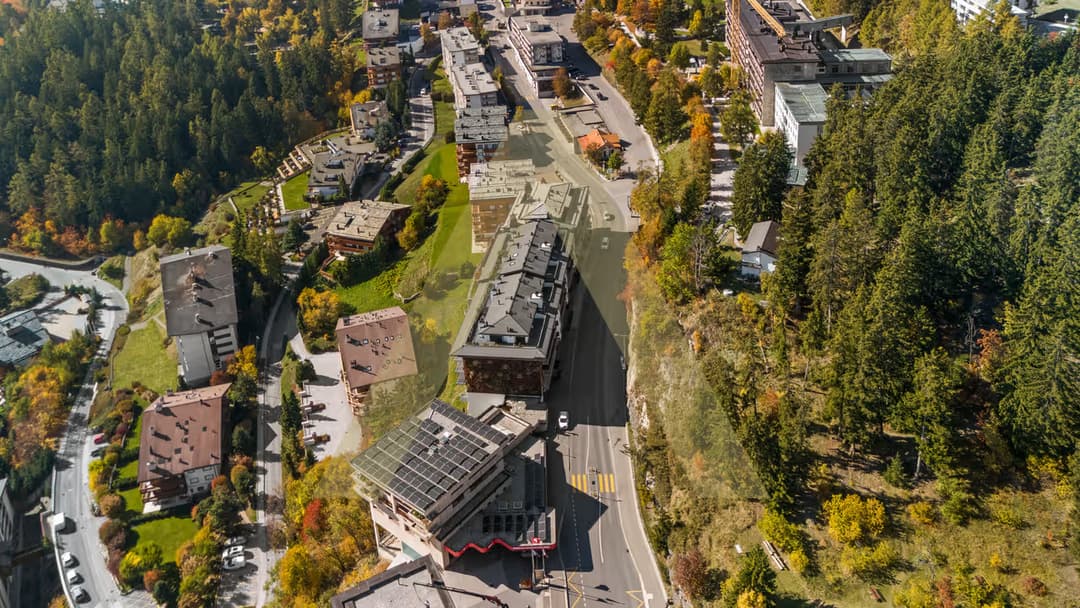 1530 – Commerce –  422000CHF – 67m²