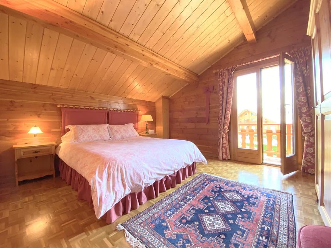 1525 – Maison  – 15 pièces – 796m²