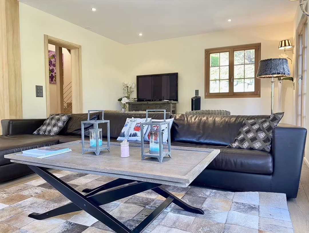 1247 – Maison – 4.5pièces – 7000CHF  – 200 m²