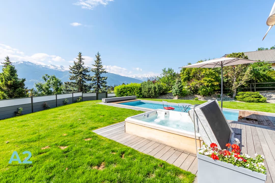 1452 – Maison – 9pièces – 10000CHF – 350m²