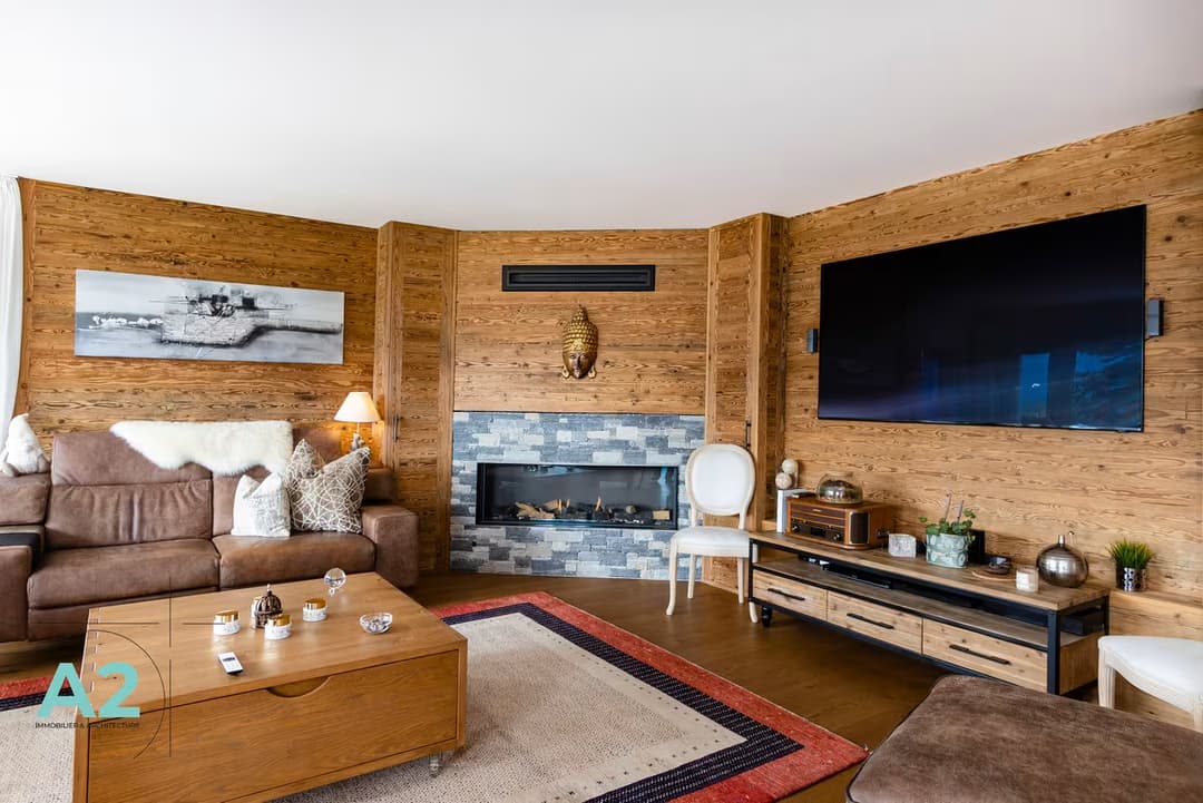 1452 – Maison – 9pièces – 10000CHF – 350m²