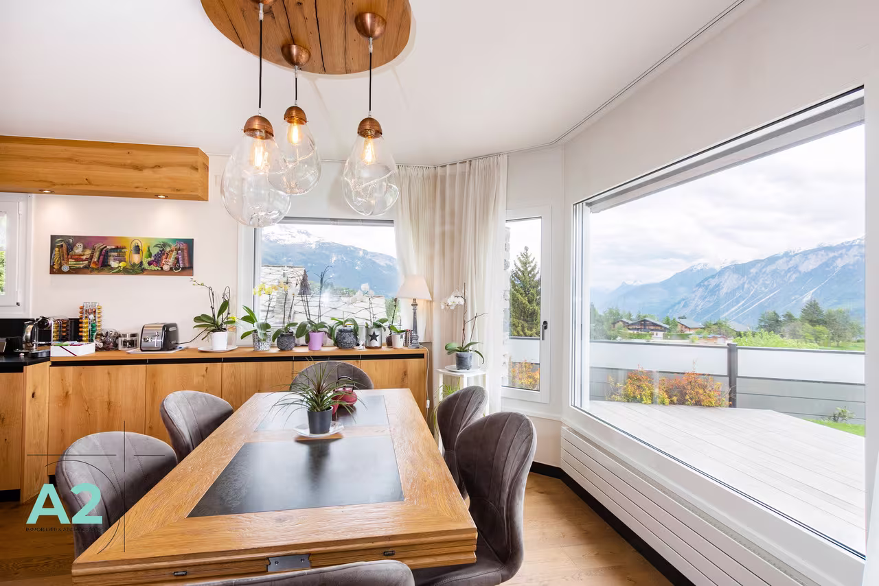 1452 – Maison – 9pièces – 10000CHF – 350m²