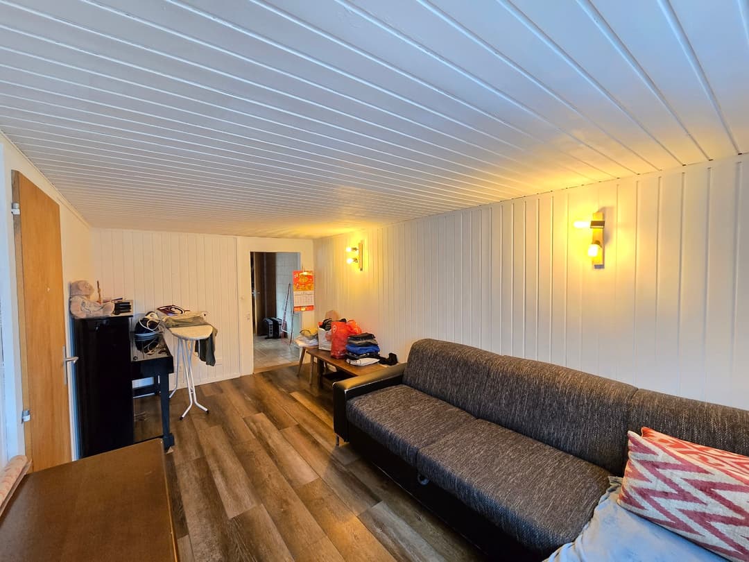 2004 – Appartement 2.5 pièces – 215000 CHF – 38 m²